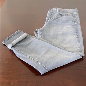 VINCE Mason Relaxed Roll Denim